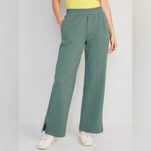 Women's Green Wide-Leg Pants